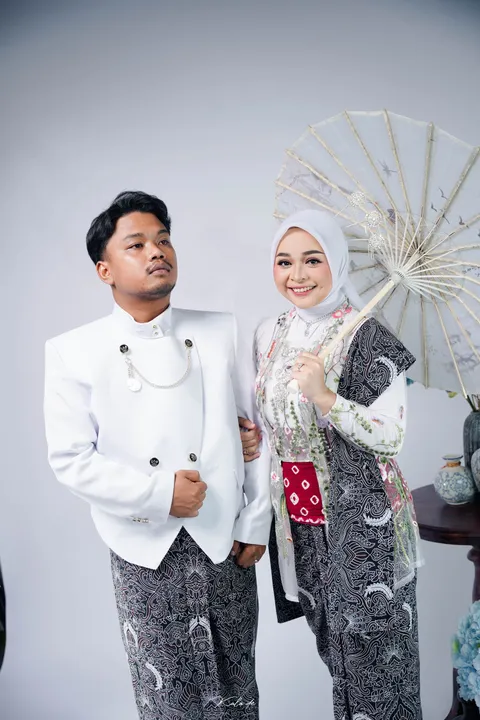 Foto sampul undangan Fauzan & Riyun