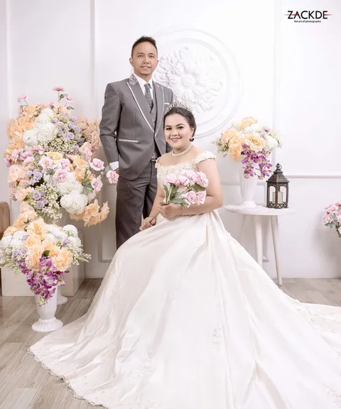 Foto sampul undangan Frida Nababan & Pernando Harianja