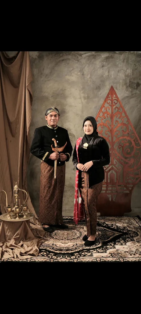 Foto sampul undangan Uyo & Fatimah