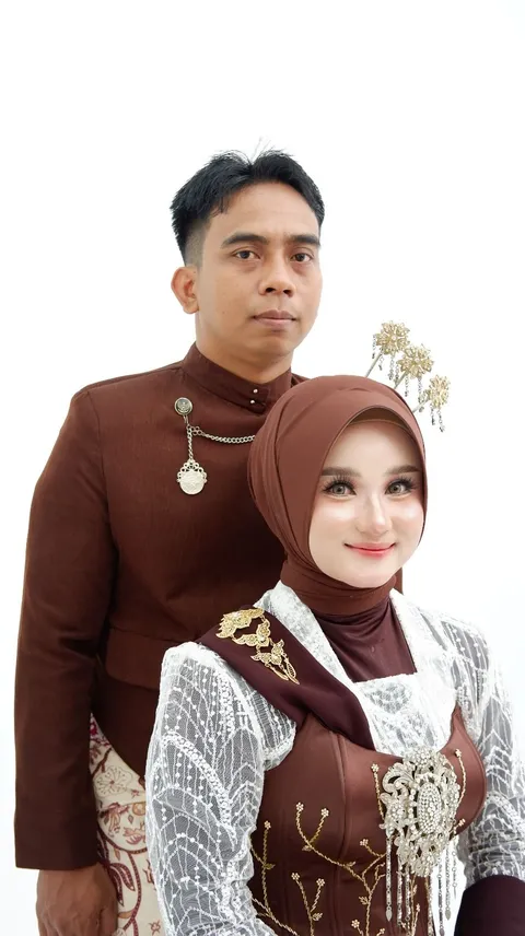 Foto sampul undangan Rama & Pristiya