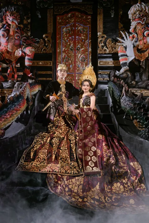 Foto sampul undangan Vina & Komang Jerry