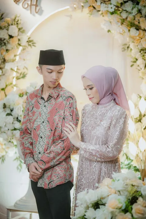 Foto sampul undangan Hanifa & Dimas
