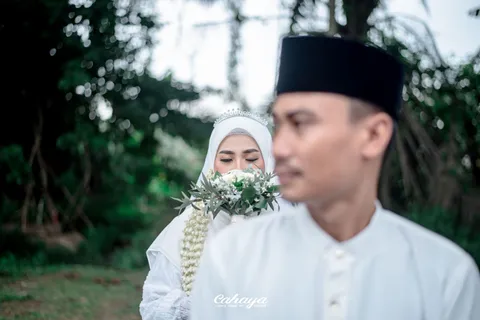Foto sampul undangan Indah & Aldi