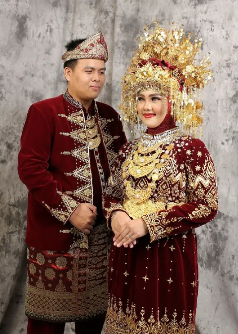 Foto sampul undangan Muto & Reza