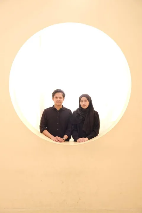 Foto sampul undangan Vandi & Rini