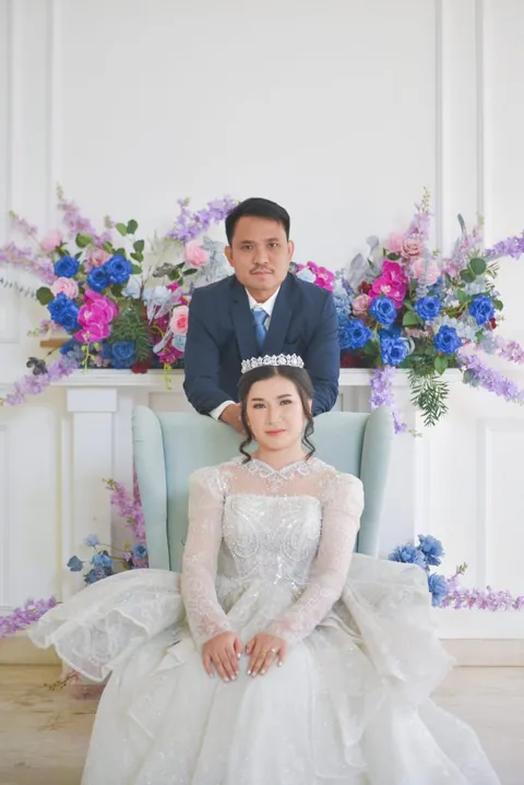 Foto sampul undangan Fera & Roinal