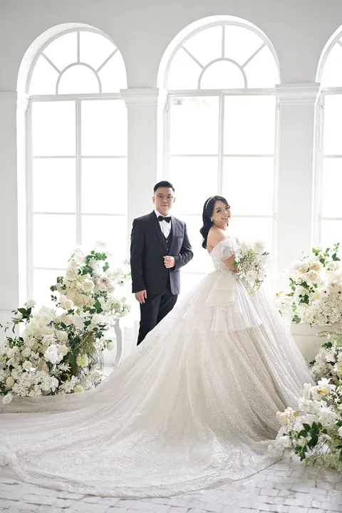 Foto sampul undangan Aini & Juan