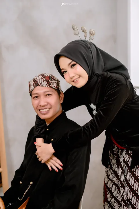 Foto sampul undangan Eka & Fahmi