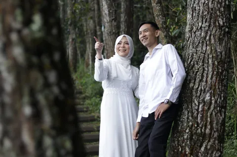 Foto sampul undangan Riska & Deri