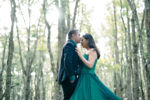 Foto sampul undangan Linda & Deddy