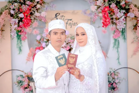 Foto sampul undangan Siti & Fajar