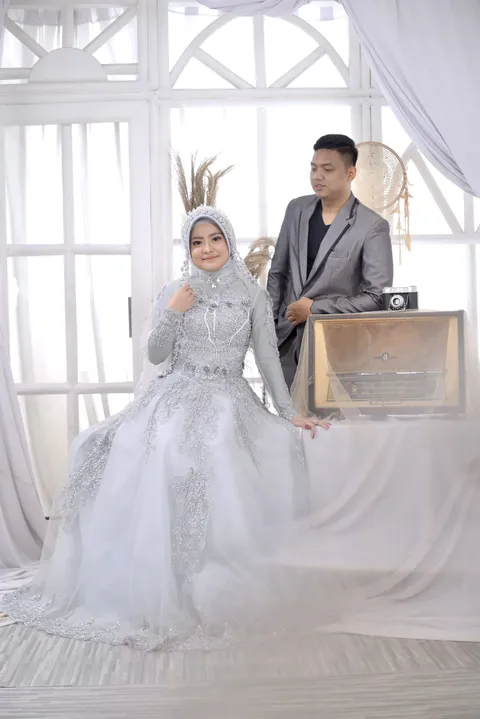 Foto sampul undangan Akhmad Arik Haqi Maulana & Fransisca Zulia Andini