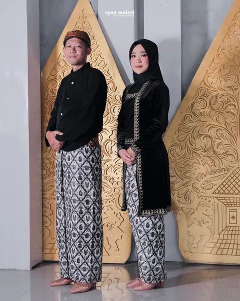 Foto sampul undangan Atul & Randy