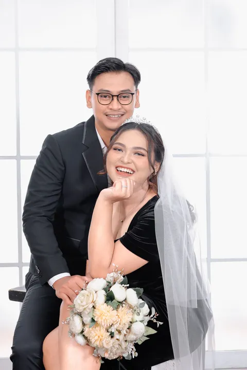 Foto sampul undangan Agil & Anca