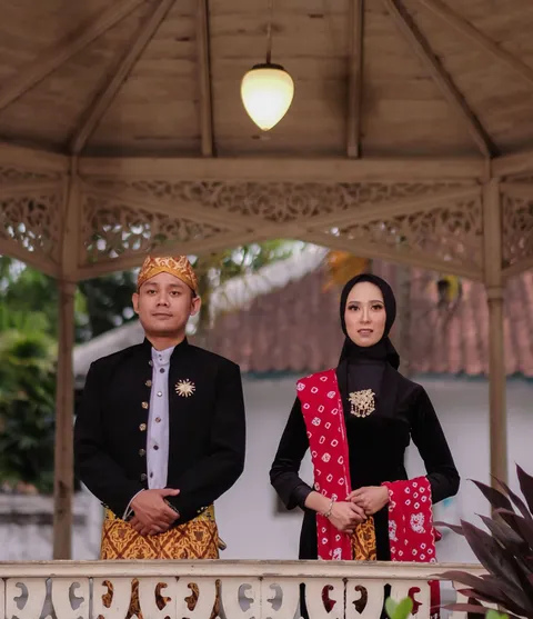 Foto sampul undangan Azis & Sinta