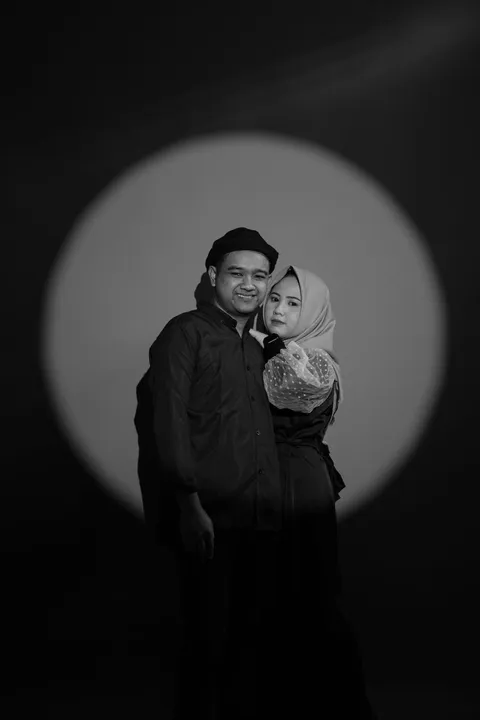 Foto sampul undangan Indah & Friyawan