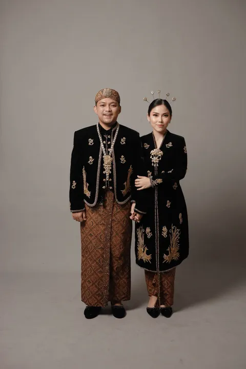 Foto sampul undangan Dalla & Sintia