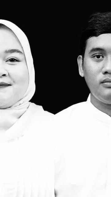 Foto sampul undangan Achmad & Riyanti
