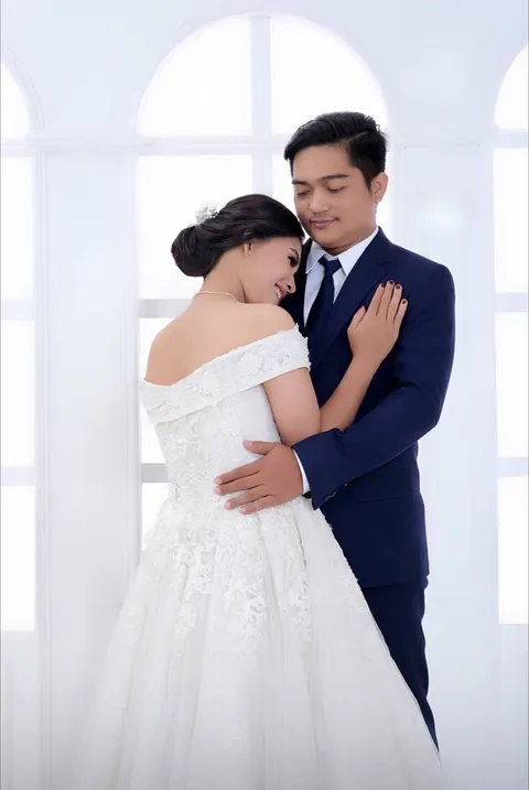Foto sampul undangan Evlin & Firman