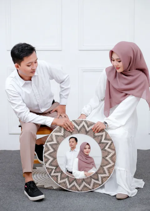Foto sampul undangan Erik & Asmi