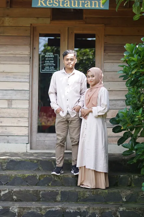 Foto sampul undangan Rahmat & Sopi