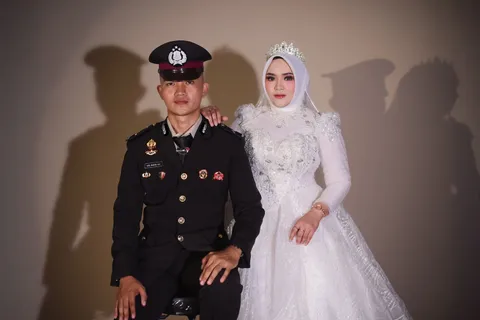 Foto sampul undangan Agil & Rifdha