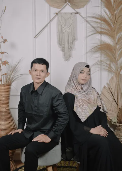 Foto sampul undangan Zainal & Syila