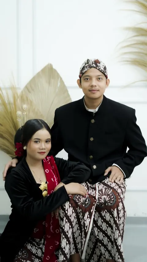 Foto sampul undangan Anang & Wiwit