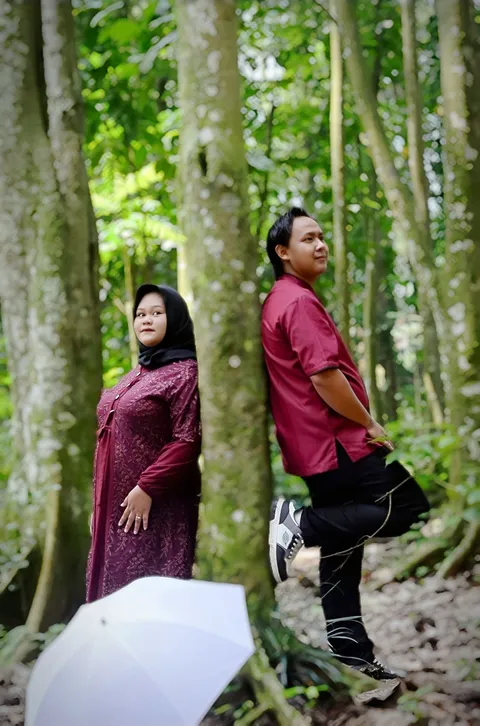 Foto sampul undangan Yati & Shobir