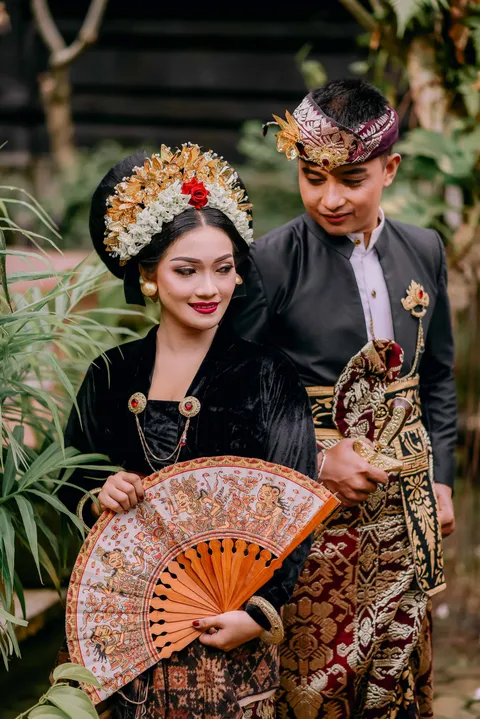 Foto sampul undangan Eka & Nova
