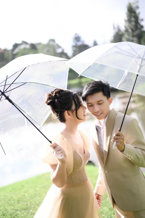 Foto sampul undangan Gabriela & Daniel