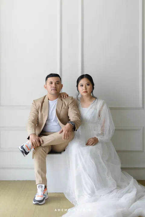 Foto sampul undangan Vina & Esra