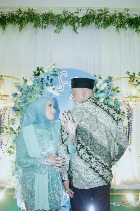 Foto sampul undangan Anto & Dini Anggraini Hi Abuhasan