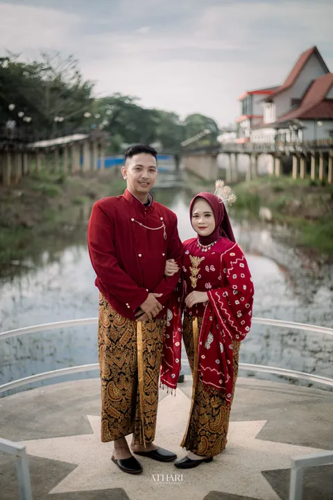 Foto sampul undangan Muslim & Widya