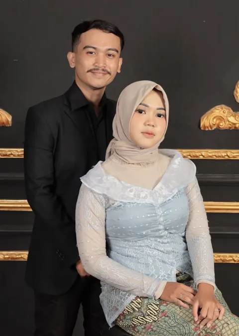 Foto sampul undangan Niken & Dio