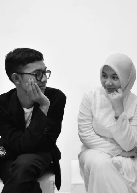 Foto sampul undangan Nev & Eca