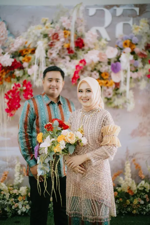 Foto sampul undangan Fathin & Rara