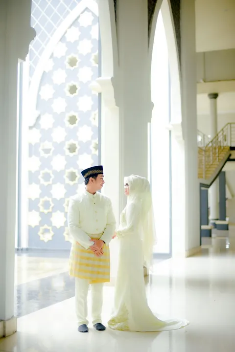 Foto sampul undangan Firman & Atika