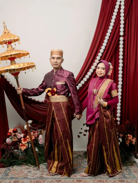 Foto sampul undangan Alam & Serli
