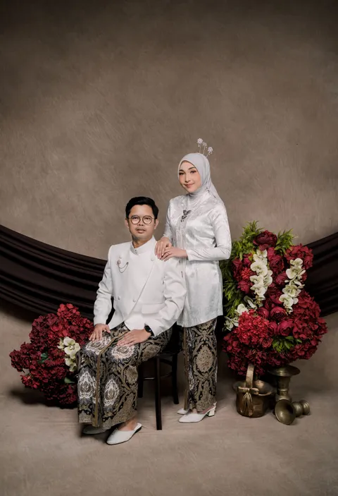 Foto sampul undangan Akhmad Fauzi & Nani Widyastuti