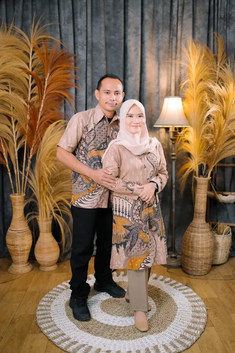 Foto sampul undangan Alhadi & Iin
